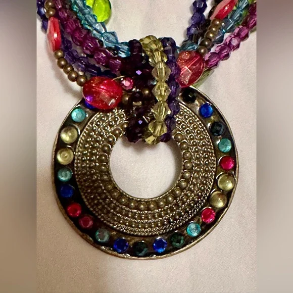 ❤️ Vibrant Multicolor Multistrand Beaded Statement Necklace - Picture 3 of 6